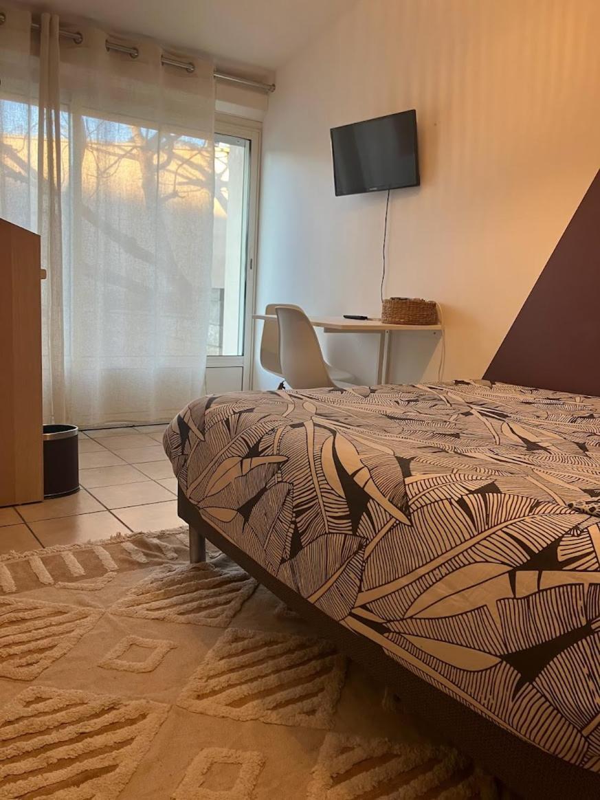 Le Nid Castries - Charmant logement complet et équipé Centre Castries proche Montpellier Extérieur photo